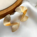 Brinco Espiral Dourado